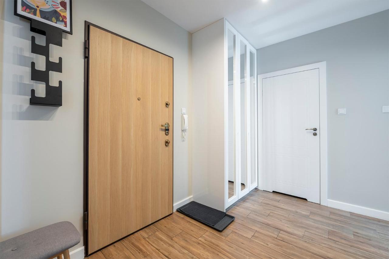 Luxury In City -7- Bright-Secured-Freeparking Lodz  Ngoại thất bức ảnh