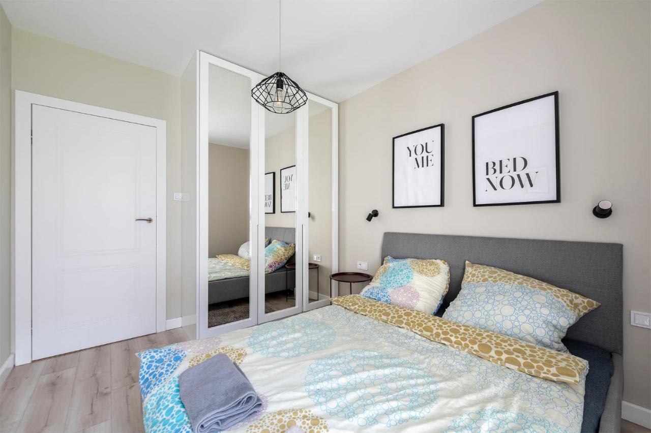 Luxury In City -7- Bright-Secured-Freeparking Lodz  Ngoại thất bức ảnh